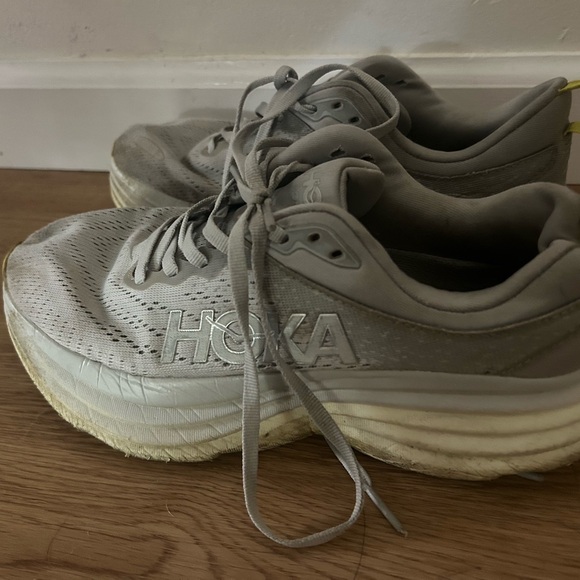 Hoka Shoes - Hoka bondi 8